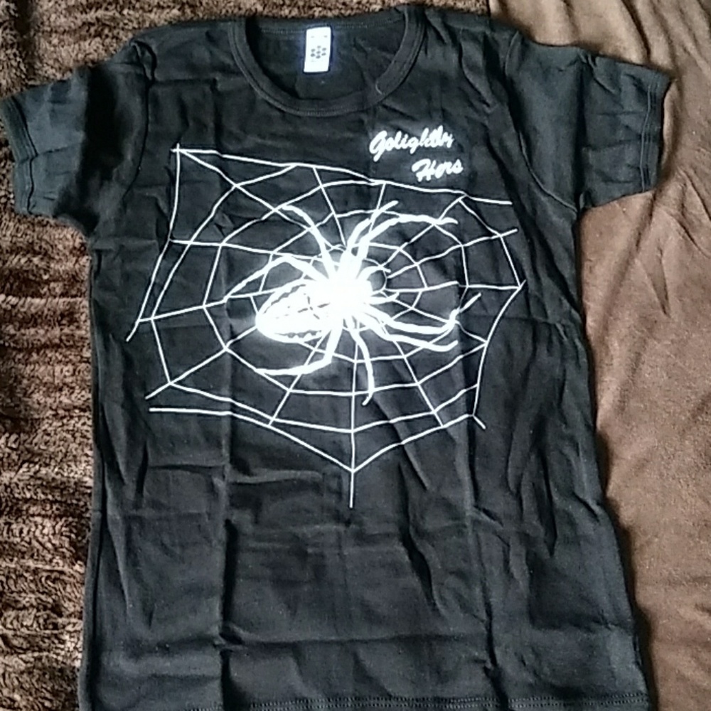 Quality pull over tee shirts